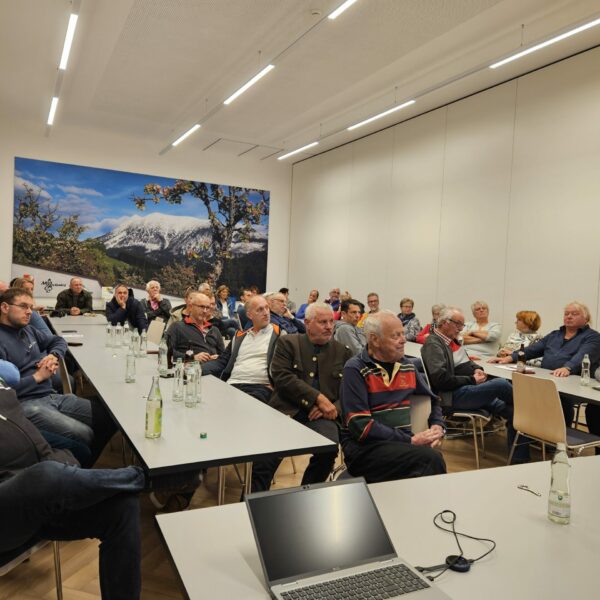 Großes Interesse zeigten die Gamingerinnen und Gaminger an der Zuhör-Tour der Dorf- & Stadterneuerung.